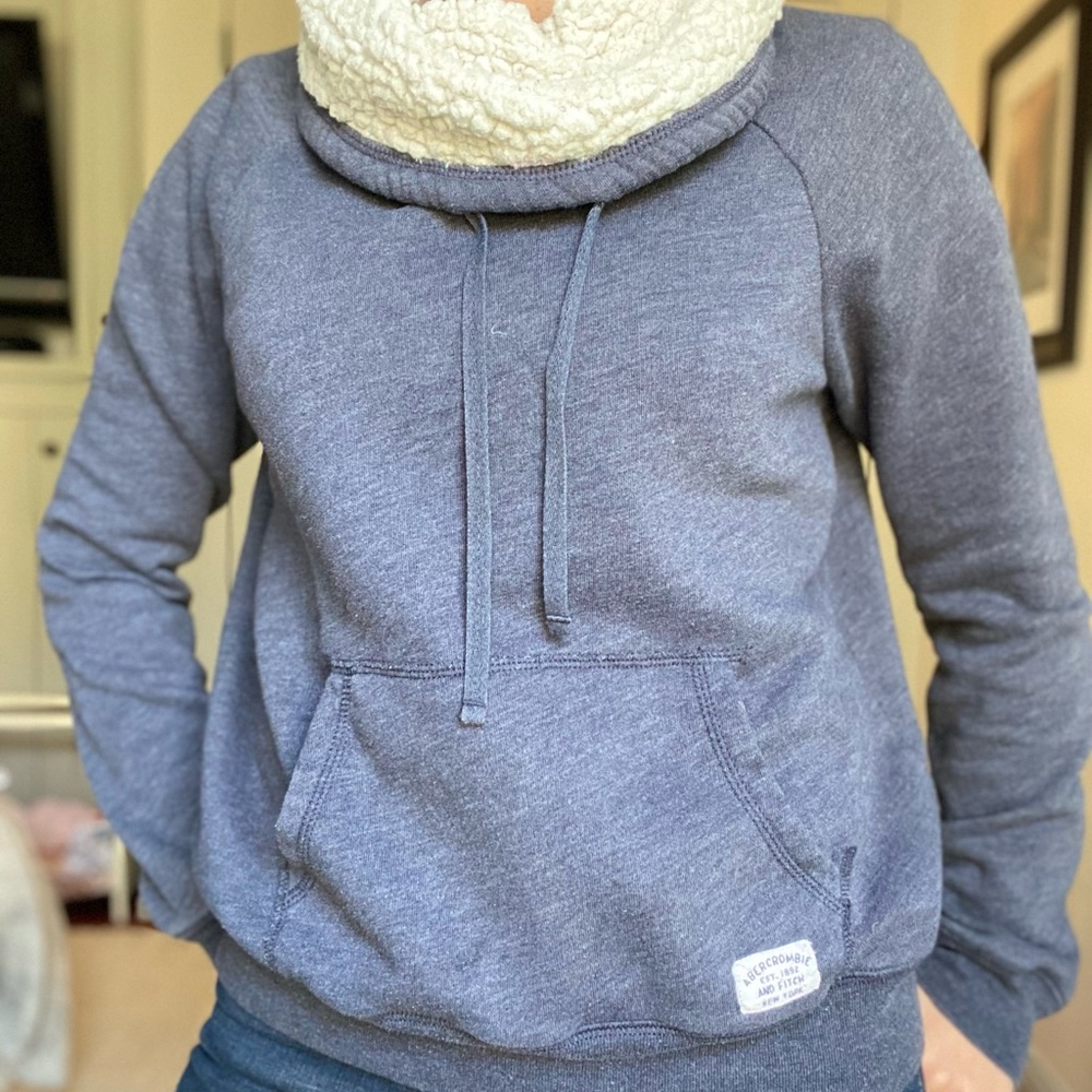 Abercrombie & Finch Sweatshirt